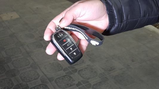 Le robaron inhibiendo la alarma y se llevaron 600 mil pesos