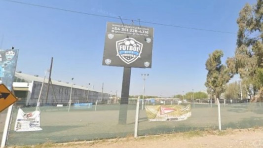 Córdoba: fue baleado en medio de un partido de fútbol y el agresor está prófugo