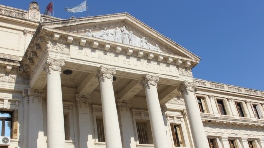 Sancionan a una agente judicial por generar temor en aspirantes a ingresar en el Poder Judicial