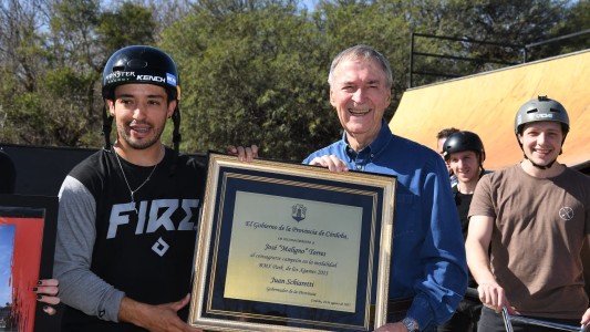 Schiaretti homenajeó a "Maligno" Torres por su medalla de oro en los X-Games