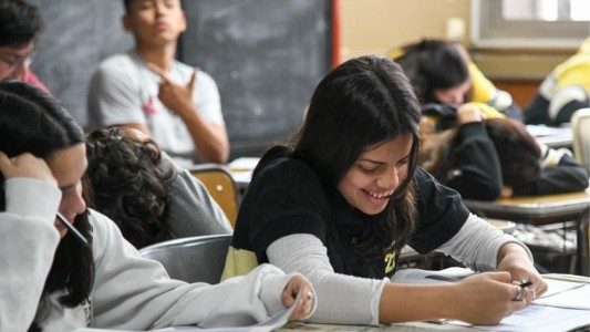 El lunes el dictado de clases en las escuelas será normal