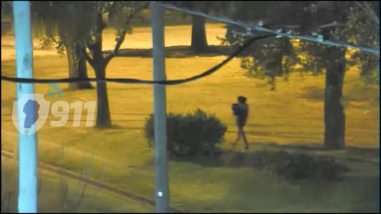 Video: detuvieron una mujer que robaba medidores de agua en barrio Los Plátanos