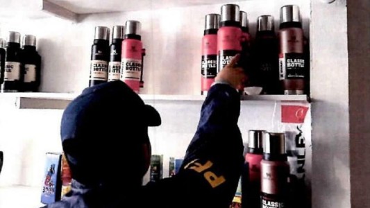 Secuestran termos 'truchos' que según especialistas presentan altos riesgos para la salud