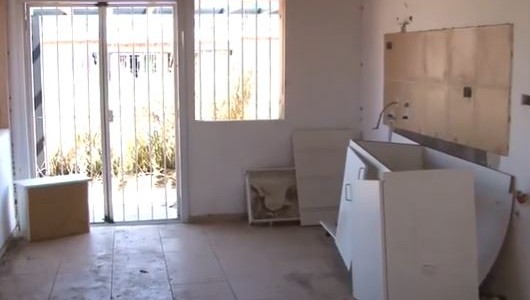 Vandalismo y robos en Villa Cornú: 40 casas afectadas