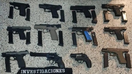 Desarticularon dos almacenes de armas y detuvieron a dos sujetos