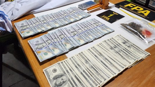 Detuvieron un hombre con marihuana, cocaína y dólares en Mendiolaza