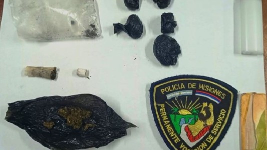 Descubren a una alumna con seis envoltorios de marihuana entre sus útiles en una escuela de Misiones