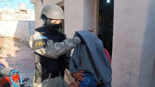 Detuvieron a una mujer por venta de drogas en barrio General Mosconi