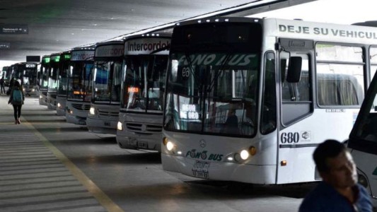 Subiría el transporte interurbano en Córdoba desde noviembre