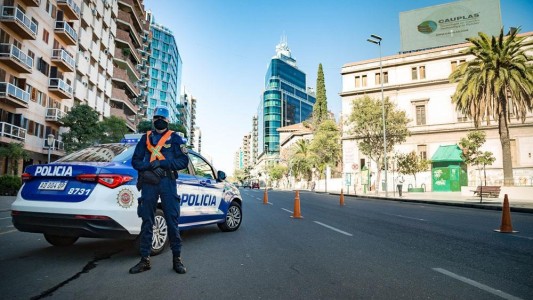 Sigue el escándalo en Calamuchita: policías habrían robado la casa de un muerto durante su velatorio