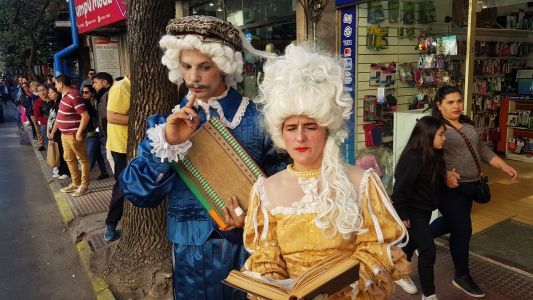 La feria del libro llega en trolebús