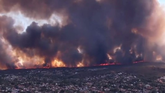 Está controlado el incendio que causó destrozos en el Valle de Punilla de Córdoba