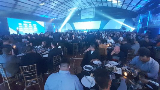 Talleres presentó su camiseta por los 110 años