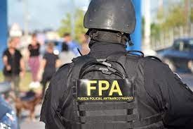 Dos detenidos durante operativos por venta de drogas en un barrio de Córdoba