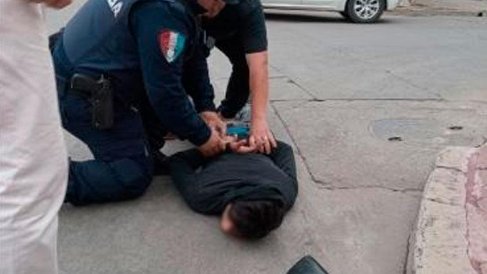 Un delincuente de 16 años le gatilló a una nena y su madre en barrio Parque Capital