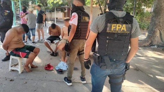 Desarticularon una banda que había copado una plaza para vender drogas en Villa María