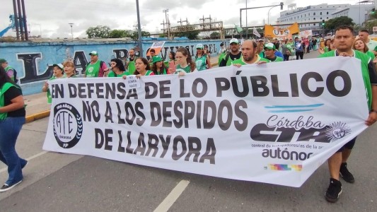 Manifestaciones en Córdoba: estatales se movilizaron en contra de las medidas del gobierno