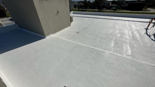 Por las lluvias intensas aumentó la demanda de membranas para el techo