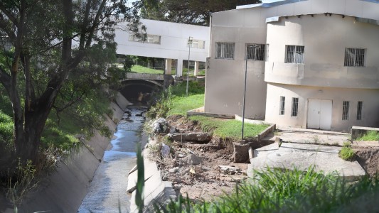 El gobierno asegura que el viejo hospital Misericordia no sufrió daño edilicio tras el temporal