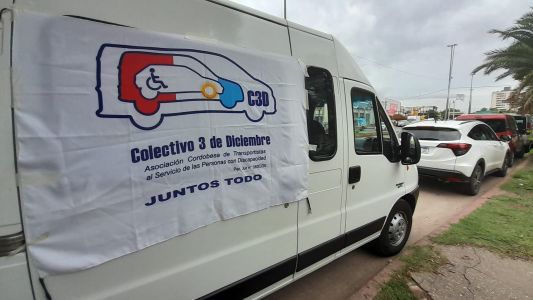 Transportistas de personas con discapacidad cesan servicios por trabajar a pérdida