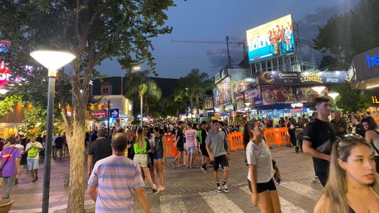 Comerciantes y turistas evalúan la temporada en Villa Carlos Paz
