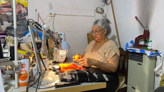 Crisis económica: aumentó el trabajo de modistas y zapateros