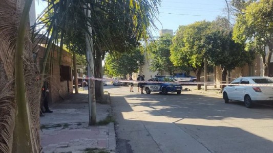 Murió el policía que se disparó en la cabeza tras sustraer un auto en Córdoba