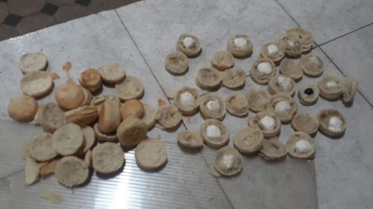 Salió de la cárcel con transitorias y volvió con bizcochos rellenos de cocaína