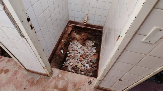 Colegio Juan B. Justo tomado: sin una solución concreta, los alumnos no vuelven a las aulas