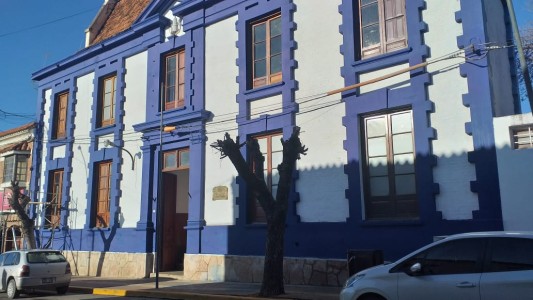 Policía de Alta Gracia salvó a un bebé de 11 meses que se atragantó con un chupetín