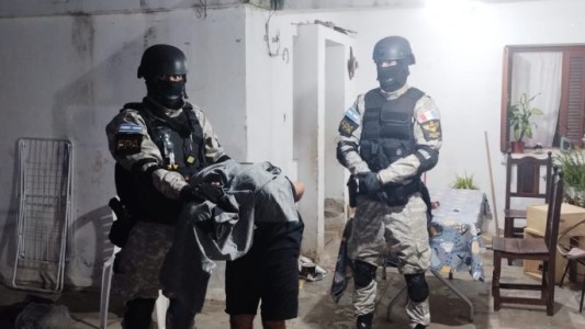 Desarticulan red de venta de drogas en Bell Ville: Tres detenidos, incluido un menor involucrado