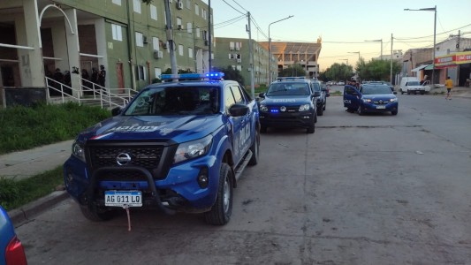 Un enfrentamiento a tiros entre barras de Colón terminó con un muerto y tres heridos