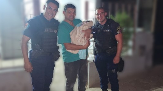 Emotivo suceso en Córdoba: mujer da a luz con ayuda de policías