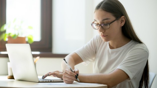 Casi 11 mil inscriptos para cursos  gratuitos en el Centro de Idiomas Córdoba