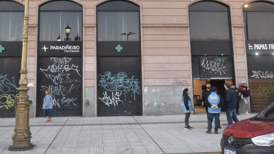 El Gobierno de la Ciudad desalojó a más de 200 manteros en Constitución