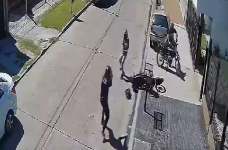 Un efectivo de la Policía bonaerense fue baleado por motochorros que intentaron robarle en La Matanza