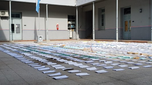 Celulares en cárceles: en 3 meses se incautaron 1800 en Santa Fe