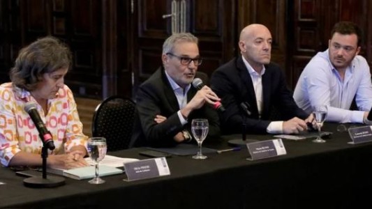 Mario Russo admitió un “cuello de botella” en la provisión de repelentes