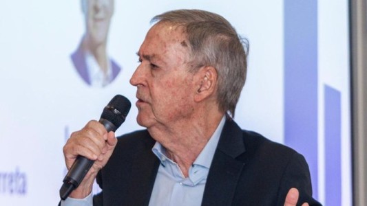 Schiaretti sobre el Pacto de Mayo: "Es bueno que haya un acuerdo sobre puntos básicos para la organización del país"