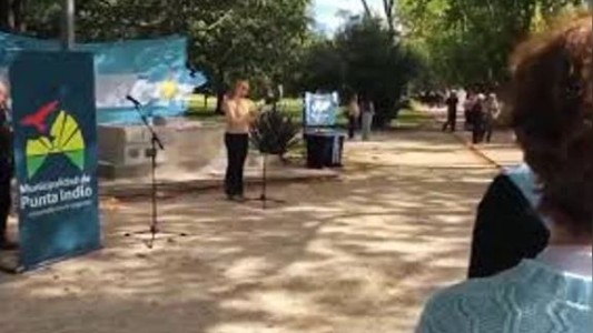 Botón antipánico para la docente amenazada en redes sociales por un acto por Malvinas