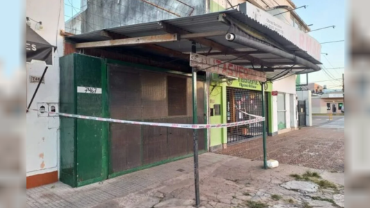 Apuñalaron a un verdulero por defender a una clienta en un robo