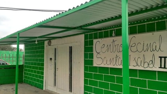 Robaron todos los cables y dejaron sin luz a un centro vecinal