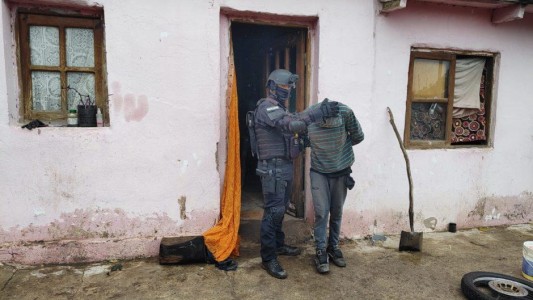 Desarticularon un punto de venta de estupefacientes en Deán Funes