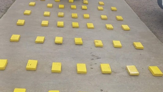 Llaryora hizo referencia al cargamento de 48 kilos de cocaína que incautaron en Córdoba