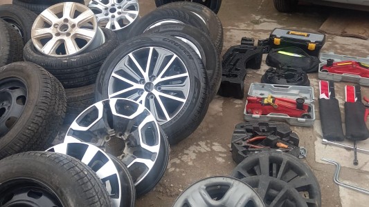 Desarticularon una red de robo de piezas automotrices en Córdoba Capital