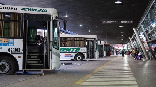 Comenzó la reunión clave para definir la situación del transporte interurbano