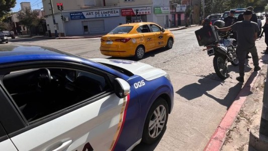 La Guardia Urbana y la Policía atraparon a un ladrón que robó un celular