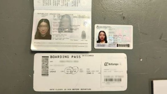 La PSA detuvo en el Aeropuerto de Ezeiza a dos jóvenes con pasaportes falsos