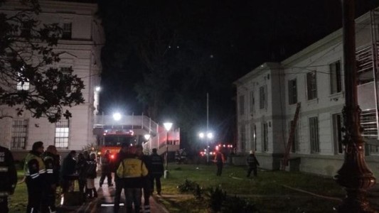 Incendio en el Hospital Moyano: 60 evacuados
