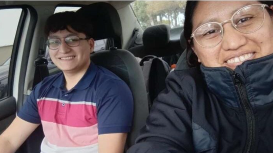 "El corte le llegó al corazón"; devastador relato de la mamá del adolescente asesinado cuando iba a la escuela